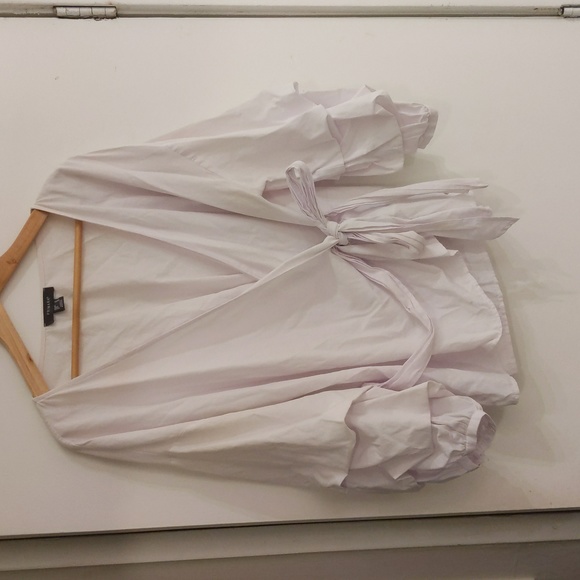 White cross over blouse - Picture 1 of 8